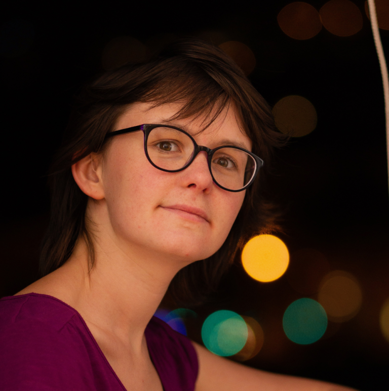 La décision de geler le budget du Pass Culture : Une pure maltraitance institutionnelle – par Marie Lhuissier